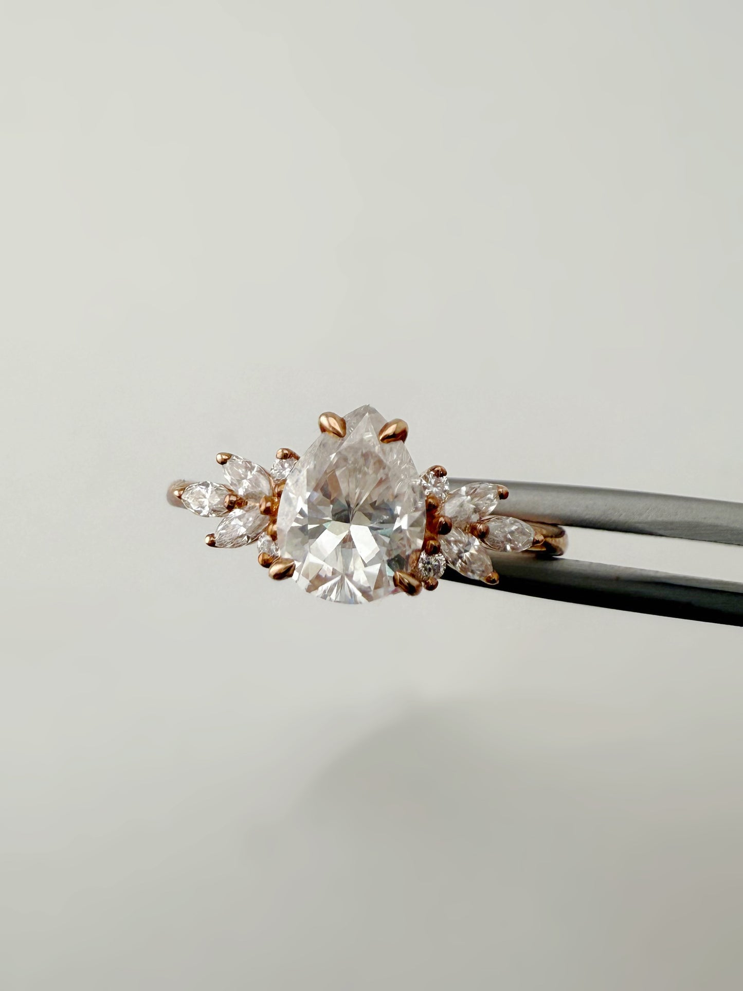 Custom made 18k rose gold oval-cut shape ring