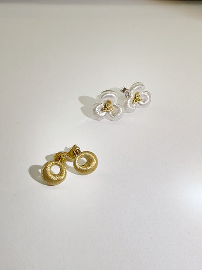 Vintage style unique designed round statement earrings stud earrings