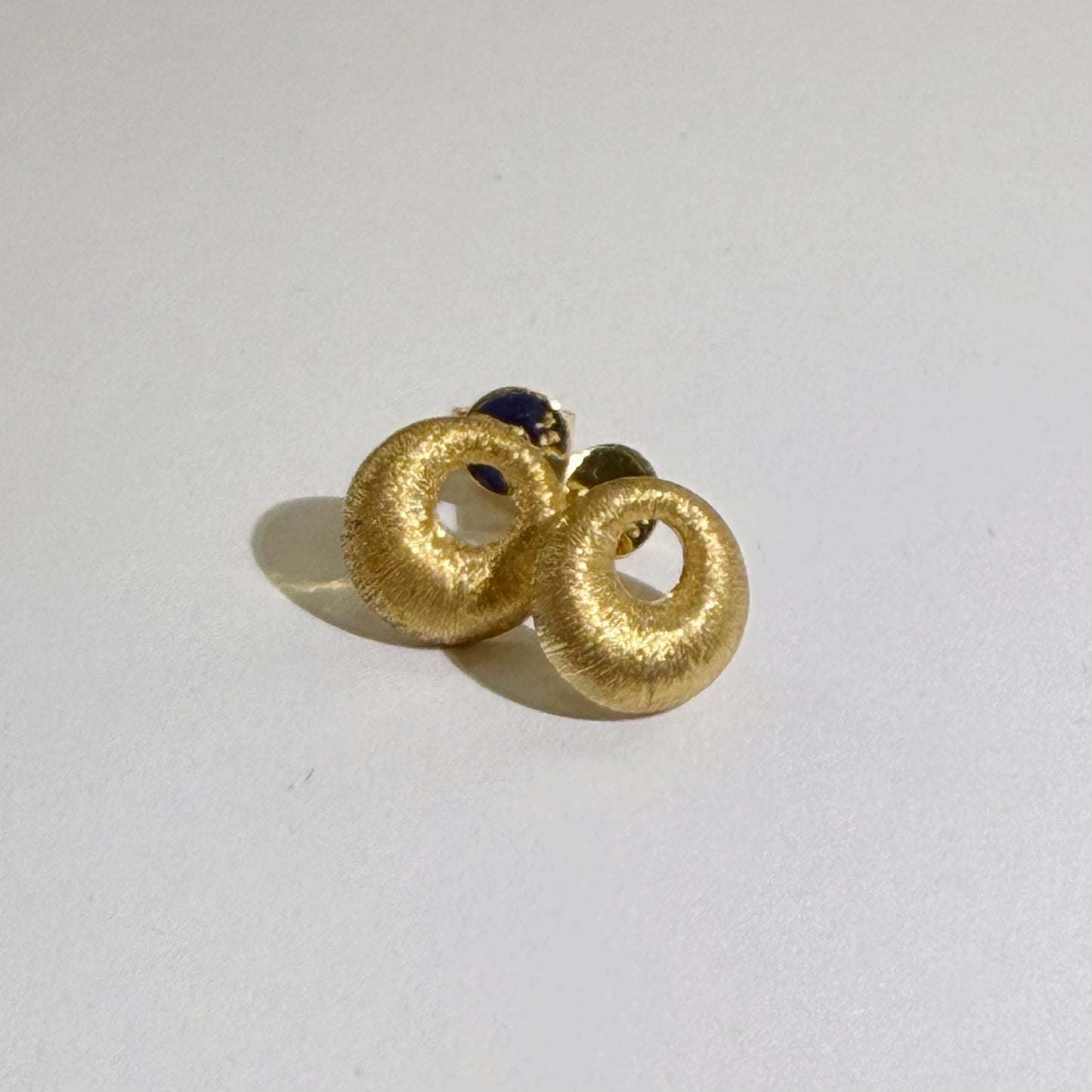 Vintage style unique designed round statement earrings stud earrings