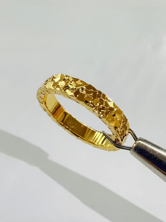Gold nuggets ring