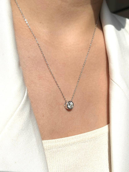 Round Briliant Bezel setting Necklace